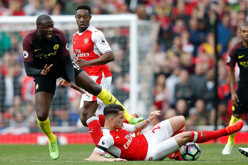 danh nguoi trong bong da cau thu co hanh vi